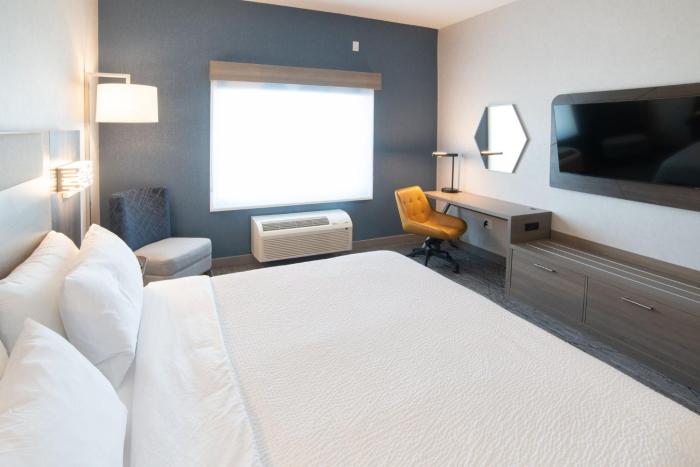 holiday inn express and suites moose jaw an ihg hotel