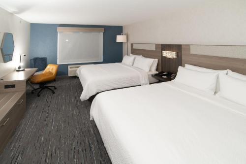 holiday inn express and suites moose jaw an ihg hotel