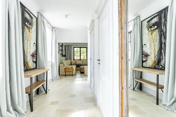 castro mesembria boutique hotel