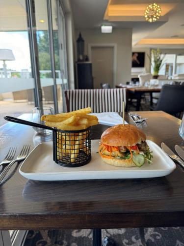 international hotel wagga wagga