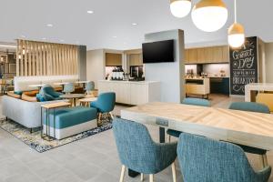 towneplace suites by marriott oconomowoc