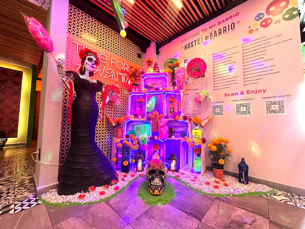 barrio downtown mexico city hostel