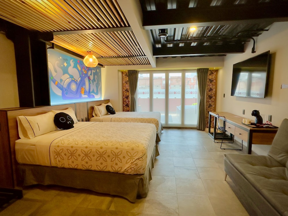 barrio downtown mexico city hostel