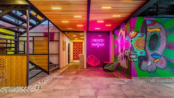 barrio downtown mexico city hostel