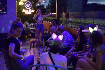 barrio downtown mexico city hostel