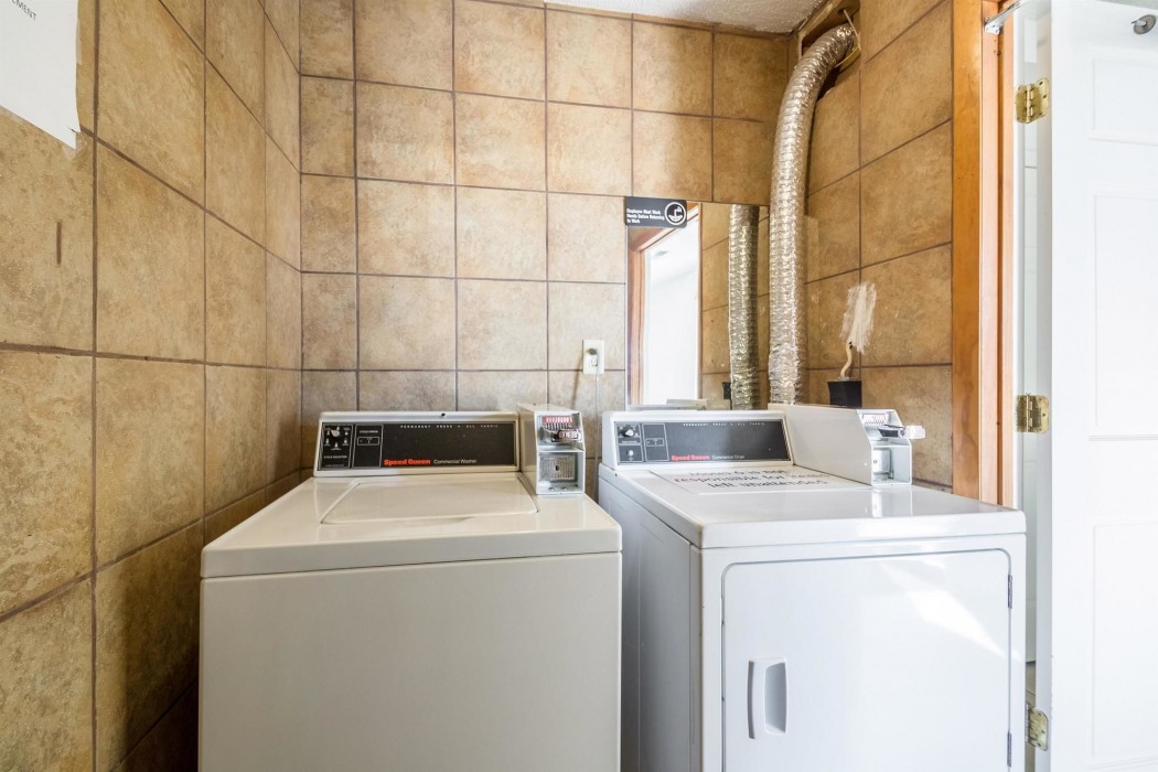 Hotel 465 By Regency Inn & Suites,Indianapolis>>Indiana,2 star
