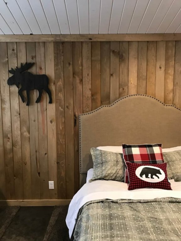 The Preserve,Island Park>>Caribou-Targhee National Forest,2.5 star