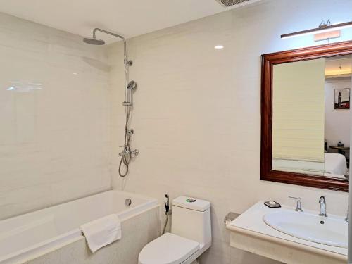 the shine 2 hotel and apartment