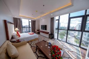 the shine 2 hotel and apartment