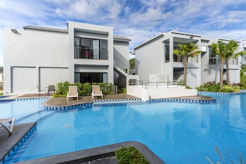 hatchao heritage beachfront resort