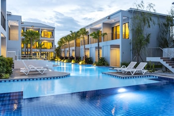 hatchao heritage beachfront resort