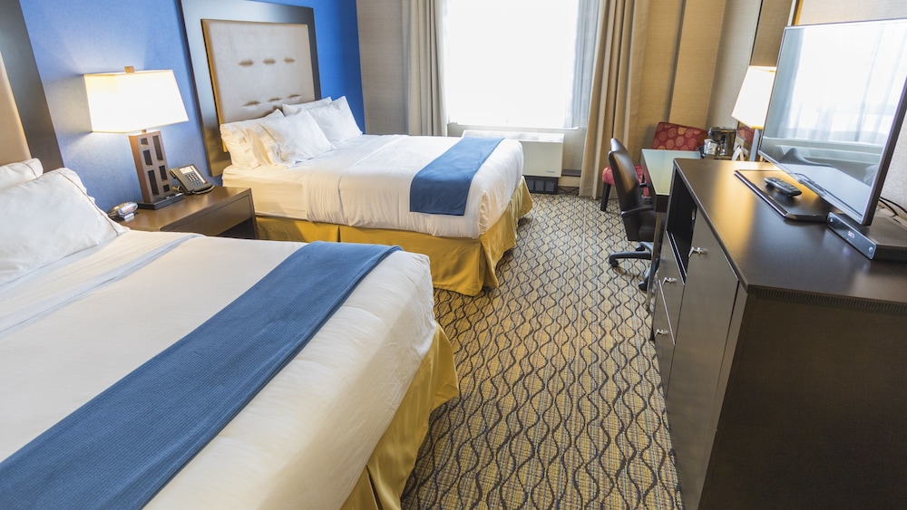 holiday inn express and suites thunder bay by ihg