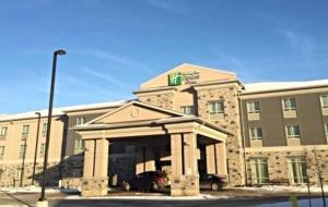 holiday inn express and suites thunder bay by ihg