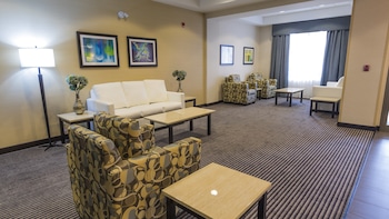 holiday inn express and suites thunder bay by ihg