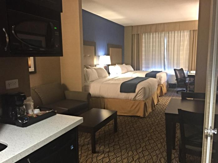 holiday inn express and suites thunder bay by ihg
