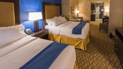 holiday inn express and suites thunder bay by ihg
