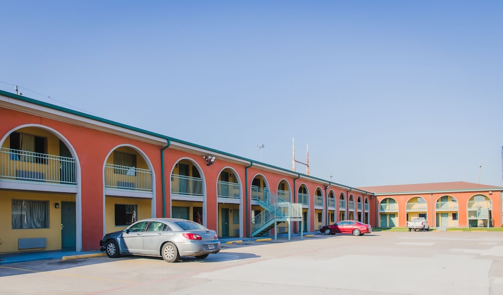 express inn gulf bank