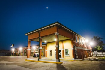 express inn gulf bank