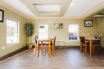 express inn gulf bank