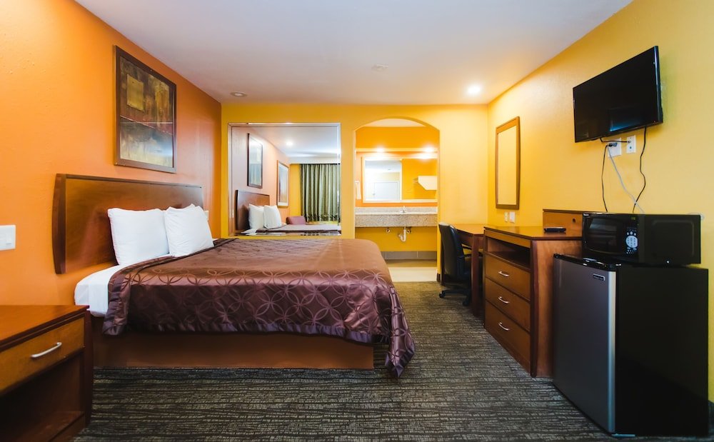 express inn gulf bank