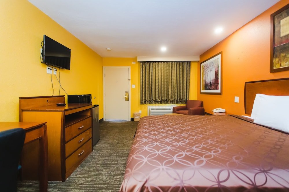 express inn gulf bank