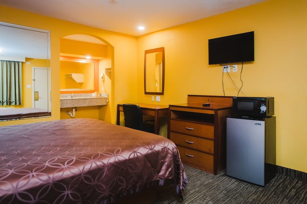 express inn gulf bank