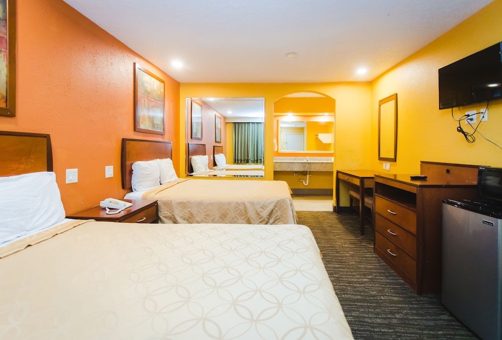 express inn gulf bank