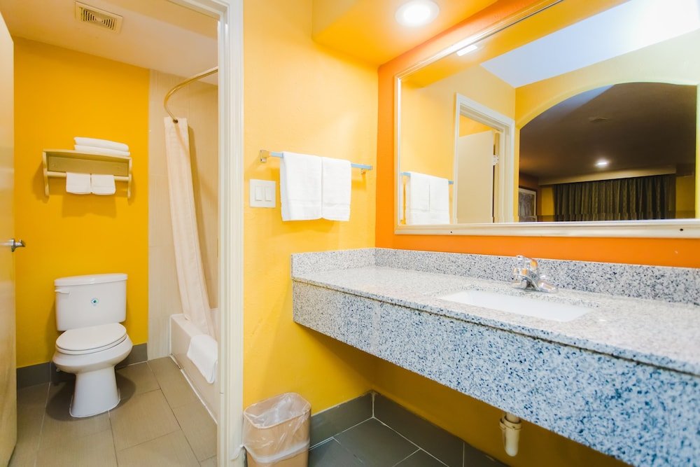 express inn gulf bank