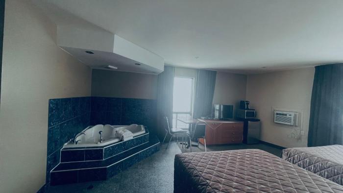 falcon motel brossard