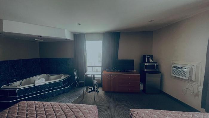 falcon motel brossard