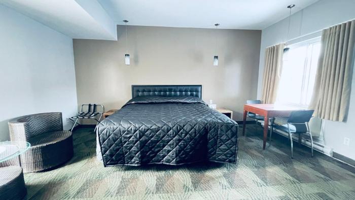 falcon motel brossard