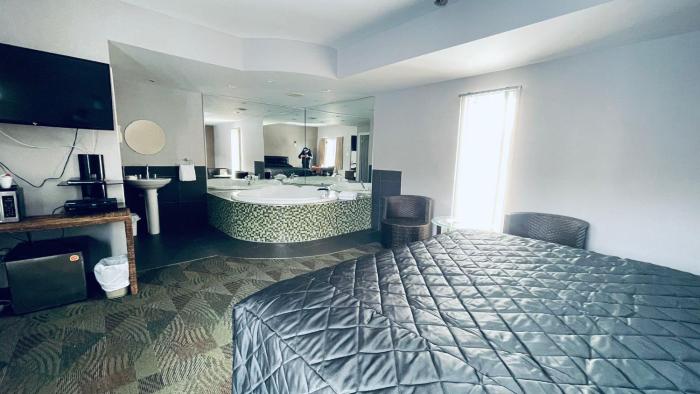 falcon motel brossard