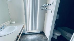 falcon motel brossard