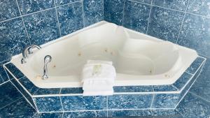 falcon motel brossard