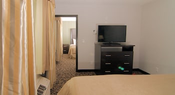 paradise inn and suites redwater