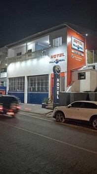 hotel villa real
