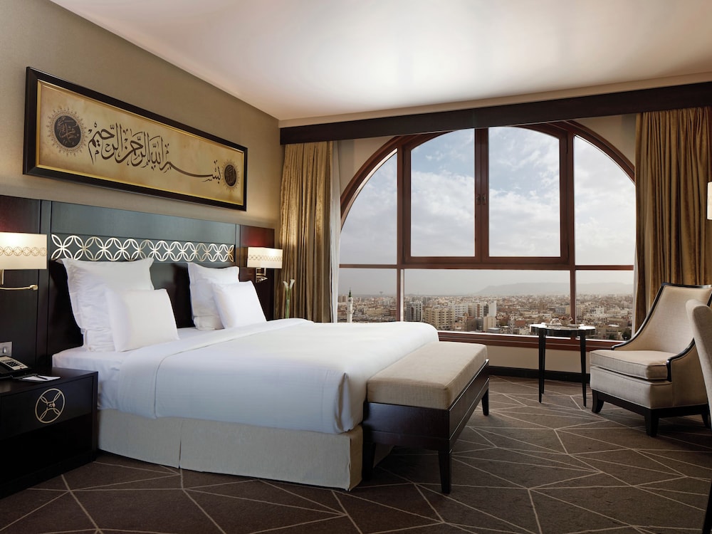 pullman zamzam madina