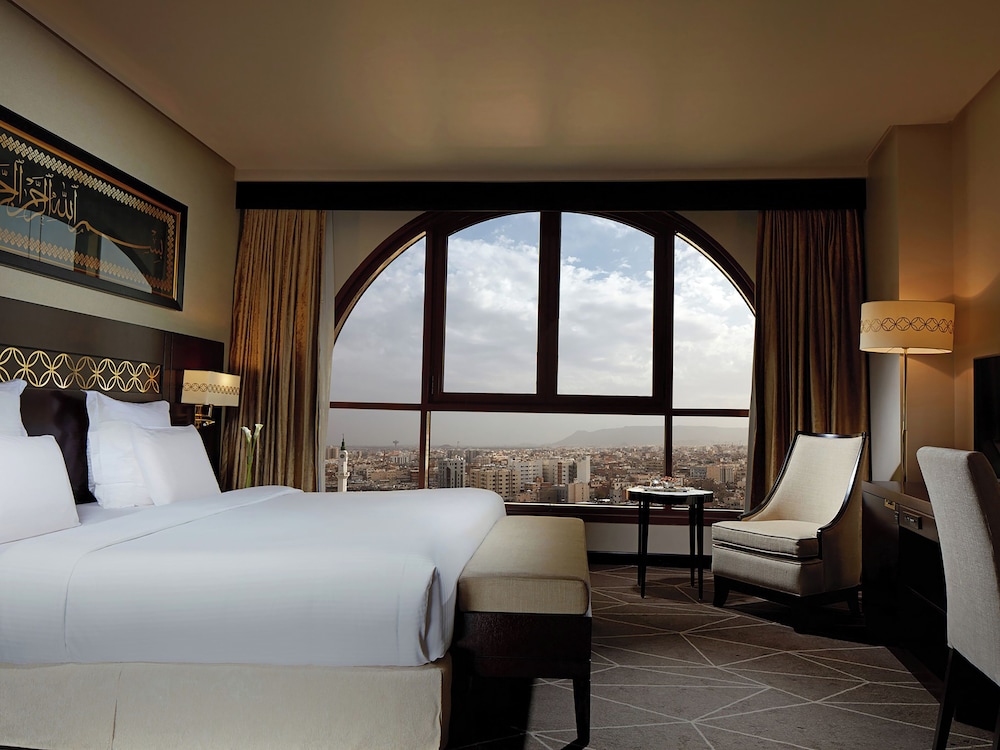 pullman zamzam madina