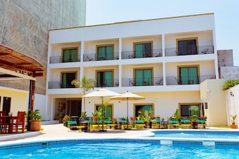 santa martha bungalows