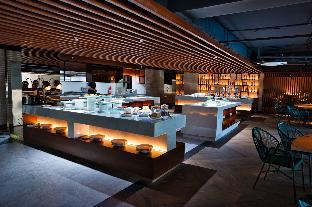 arshika bali sunset road