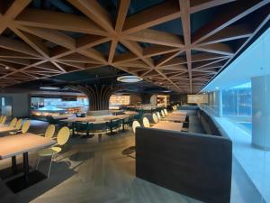 arshika bali sunset road