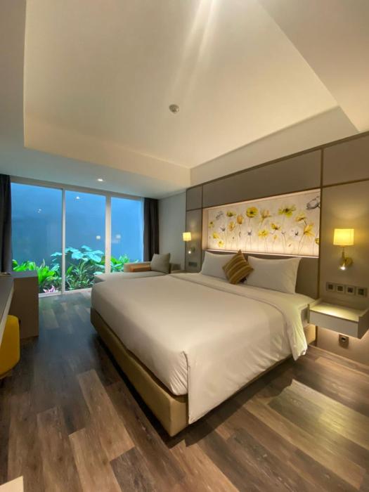 arshika bali sunset road