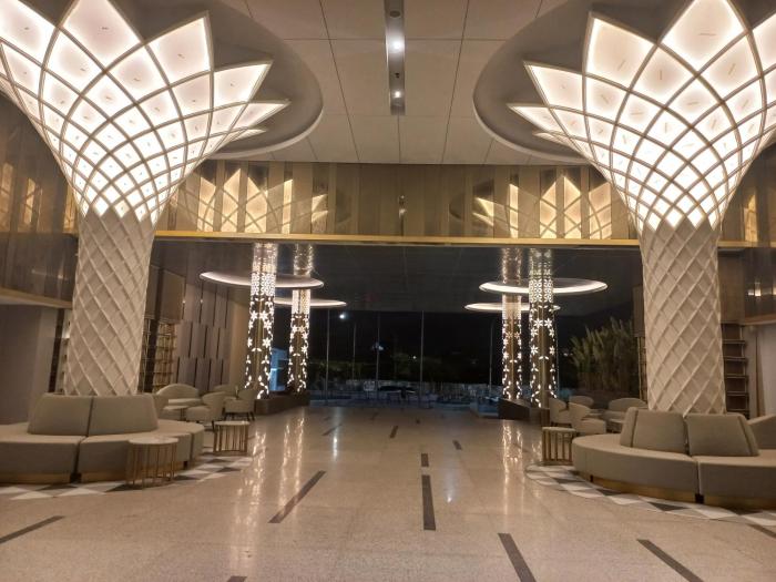 arshika bali sunset road