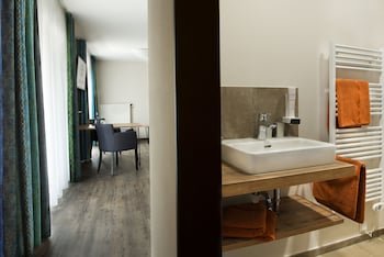 hotel zum grunen baum