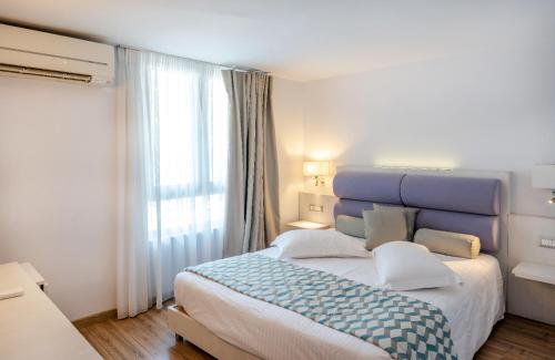 triton hotel