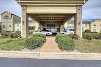 Comfort Suites Appleton Airport,Grand Chute>>Appleton,3 star