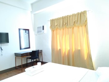 Meaco Royal Hotel- Aparri,Cagayan>>Aparri,2 star