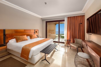 unique club at lopesan costa meloneras resort