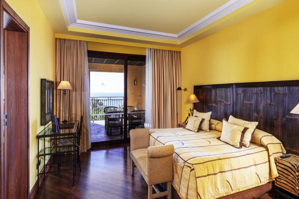 unique club at lopesan costa meloneras resort