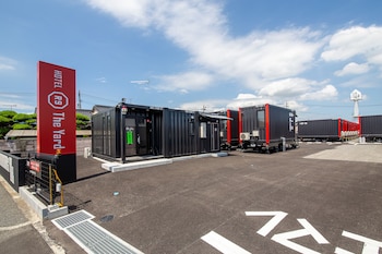 hotel r9 the yard ube